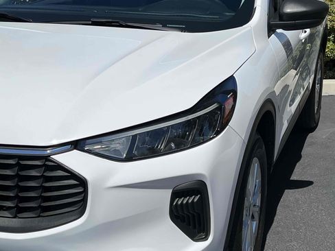 Used 2024 Ford Escape Active image 96