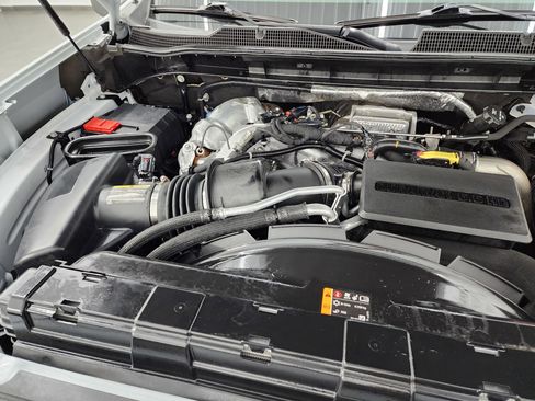 Used 2022 Chevrolet Silverado 2500 High Country w/ Safety Package II image 26