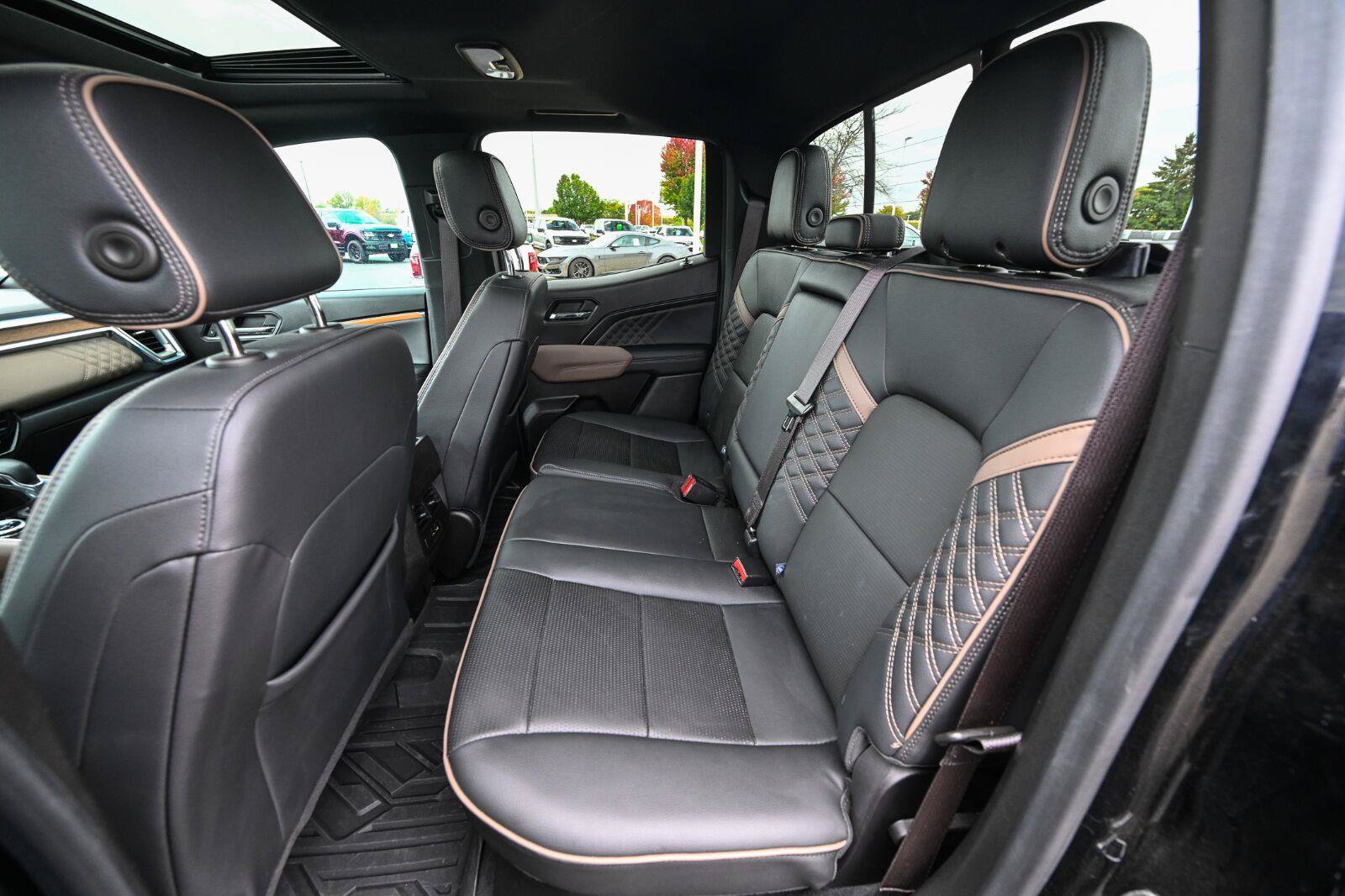 Used 2024 GMC Canyon Denali w/ LPO, Denali Black Edition AWD/4WD image 23