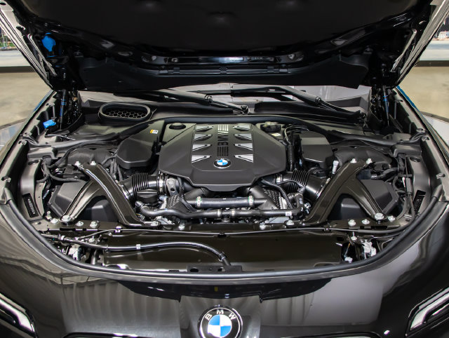 Used 2026 BMW 760i xDrive AWD/4WD image 5