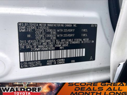 Used 2019 Toyota RAV4 XLE w/ Carpet Mat Package image 37