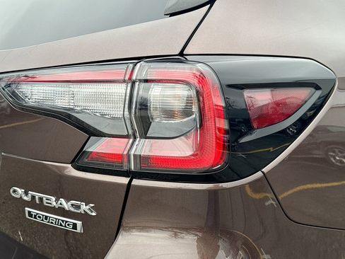 Used 2021 Subaru Outback Touring w/ Popular Package #2 image 35