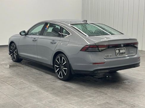 Used 2024 Honda Accord Touring image 4
