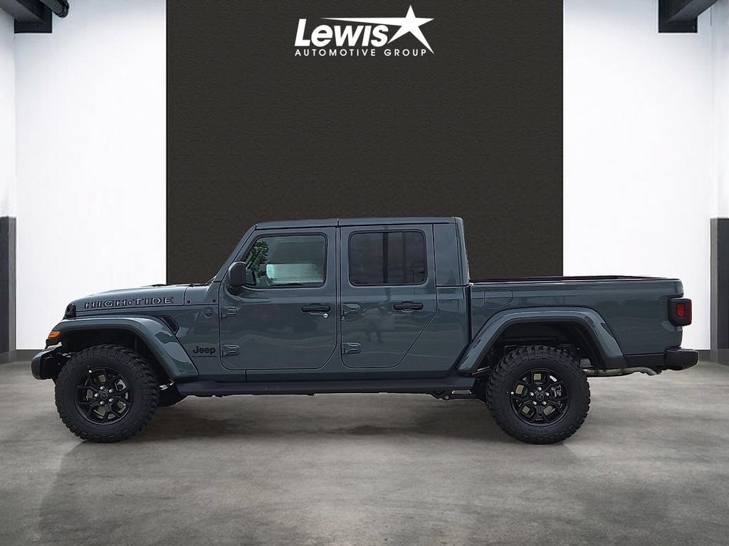 Used 2025 Jeep Gladiator Sport AWD/4WD image 5