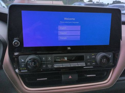 Used 2024 Toyota Grand Highlander AWD Hybrid image 22