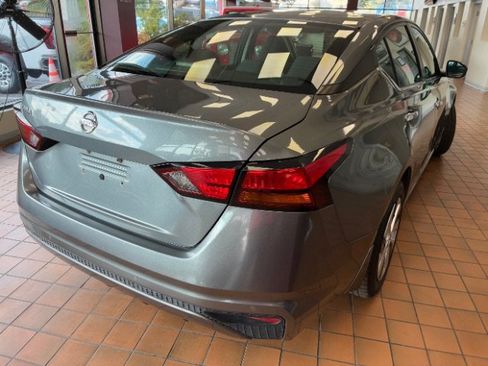 Used 2021 Nissan Altima 2.5 S w/ Driver Assist Package FWD image 8
