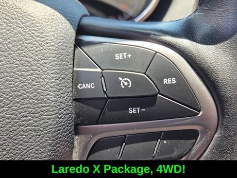 Used 2021 Jeep Grand Cherokee Laredo X AWD/4WD image 26