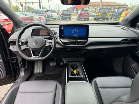 Used 2023 Volkswagen ID.4 Pro S image 18