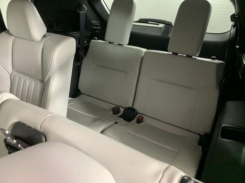 Used 2025 Mitsubishi Outlander SEL FWD image 37