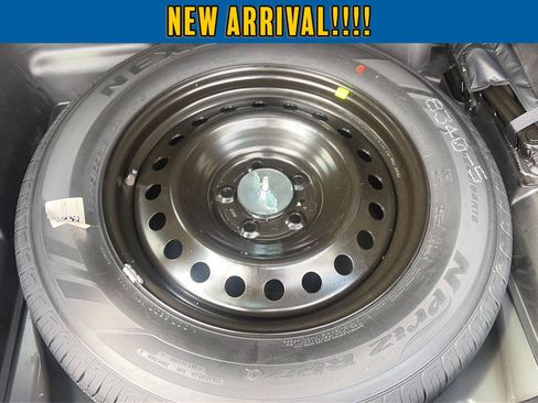 Used 2023 Jeep Grand Cherokee Altitude AWD/4WD image 26