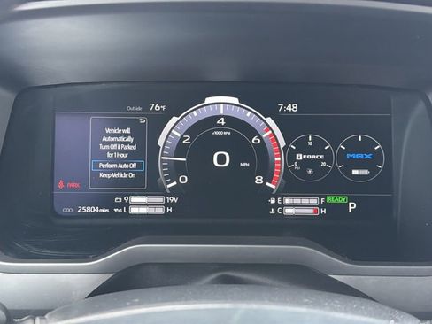 Used 2024 Toyota Tundra Limited AWD/4WD image 18