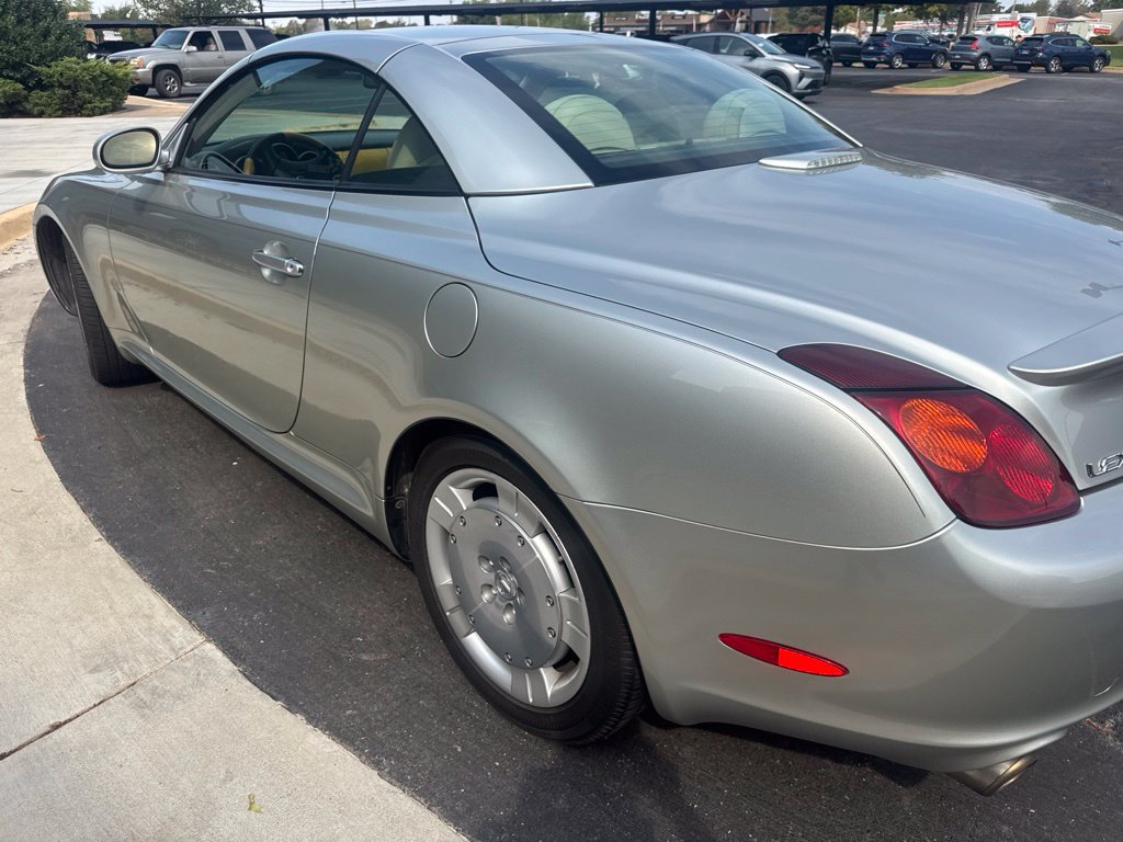 Used 2002 Lexus SC 430 Convertible RWD image 3