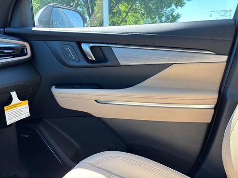 New 2026 Buick Enclave Preferred w/ Power Package FWD image 43