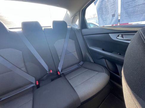 Used 2023 Kia Forte LXS w/ LXS Technology Package image 35