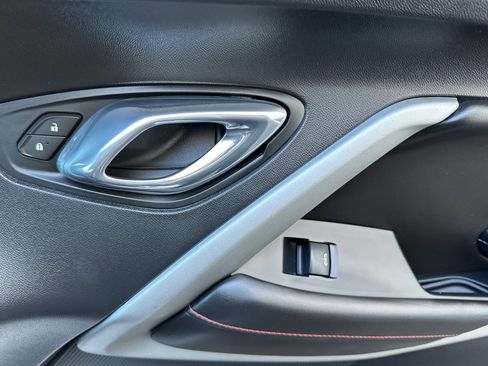 Used 2018 Chevrolet Camaro SS image 20