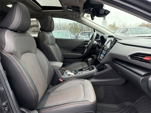 Used 2025 Subaru Crosstrek 2.5i Limited w/ Popular Package #3A image 19