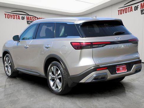 Used 2022 INFINITI QX60 Luxe w/ Performance Audio Package AWD/4WD image 3