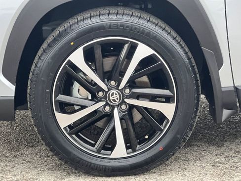 Used 2025 Toyota Corolla Cross AWD Hybrid w/ Convenience Package image 26