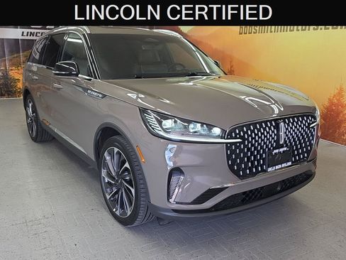 Certified 2025 Lincoln Aviator Reserve w/ Equipment Group 201A AWD/4WD image 1