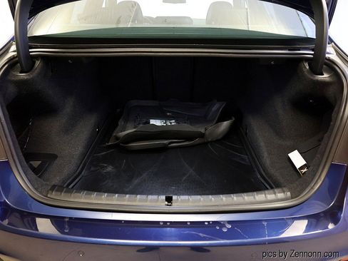 Used 2020 BMW M550i xDrive M550i xDrive w/ Executive Package image 33