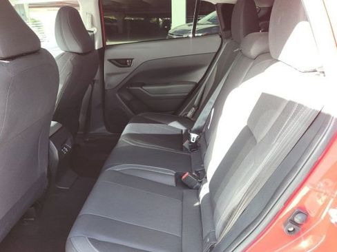 Used 2025 Subaru Crosstrek 2.0i Premium image 22