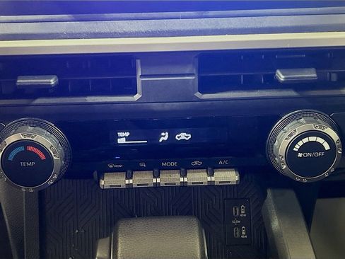 Used 2025 Toyota Tacoma SR image 13