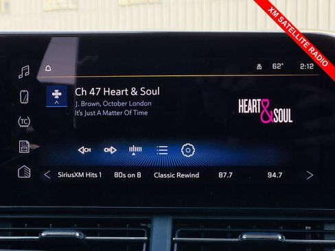 Used 2025 Chevrolet Trax LT w/ LT Convenience Package image 5