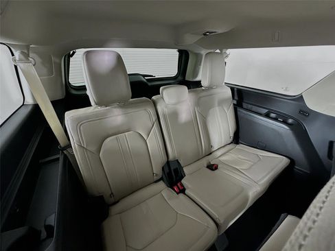 Used 2024 Ford Expedition Max Limited image 31