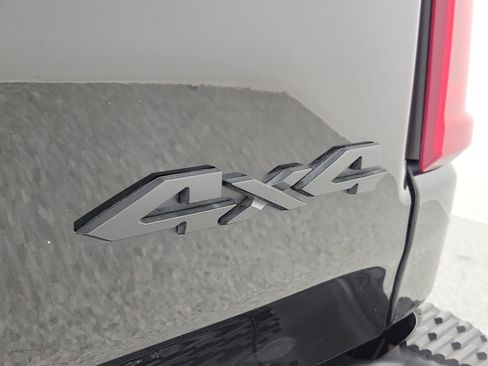 Used 2025 RAM 1500 Limited AWD/4WD image 12