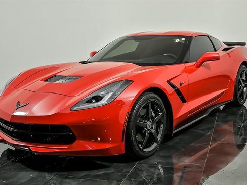 Used 2015 Chevrolet Corvette Stingray Coupe RWD image 5