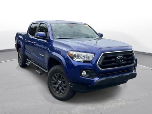 Used 2023 Toyota Tacoma SR5 w/ Technology Package AWD/4WD image 4