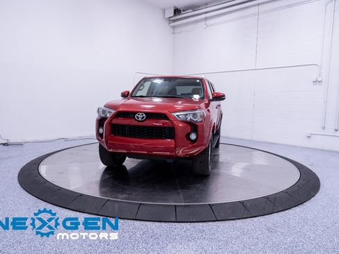 Used 2018 Toyota 4Runner SR5 Premium image 29