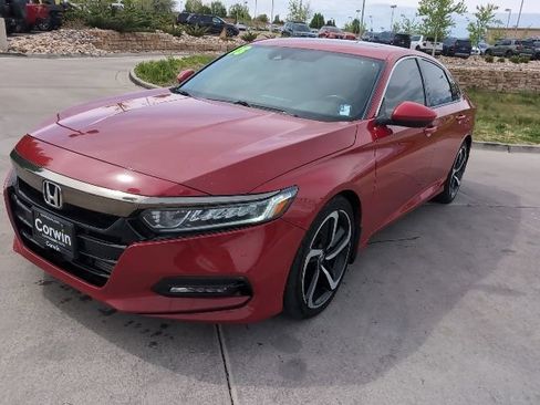 Used 2018 Honda Accord Sport image 3