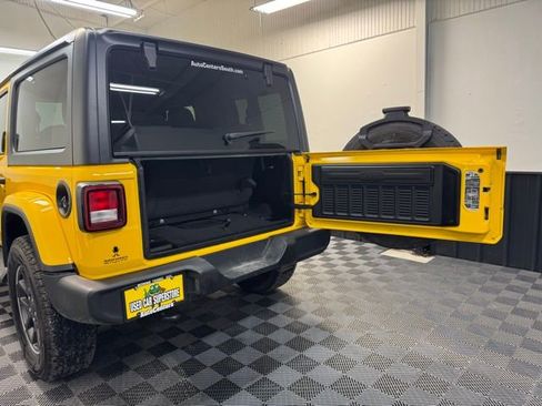 Used 2021 Jeep Wrangler Sport image 33