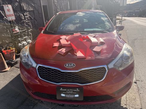 Used 2014 Kia Forte LX w/ Popular Package image 3