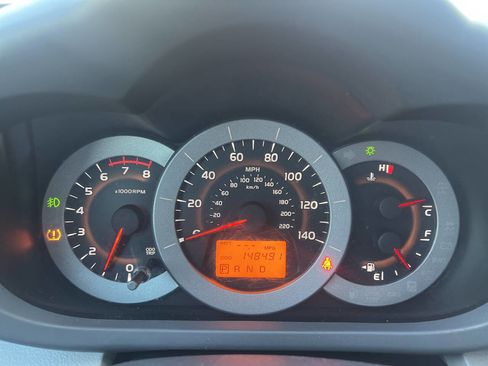 Used 2011 Toyota RAV4 Limited image 17