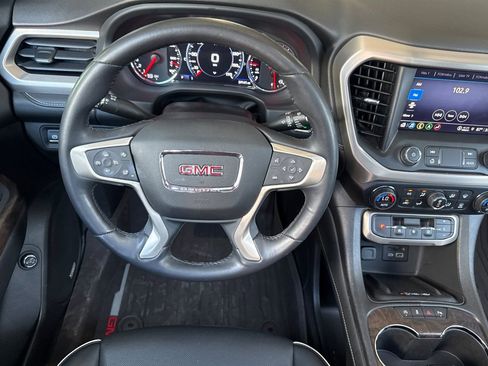 Used 2022 GMC Acadia Denali w/ Denali Ultimate Package AWD/4WD image 15