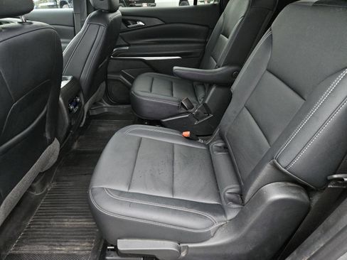 Used 2024 Chevrolet Traverse LT w/ Midnight/Sport Edition FWD image 28