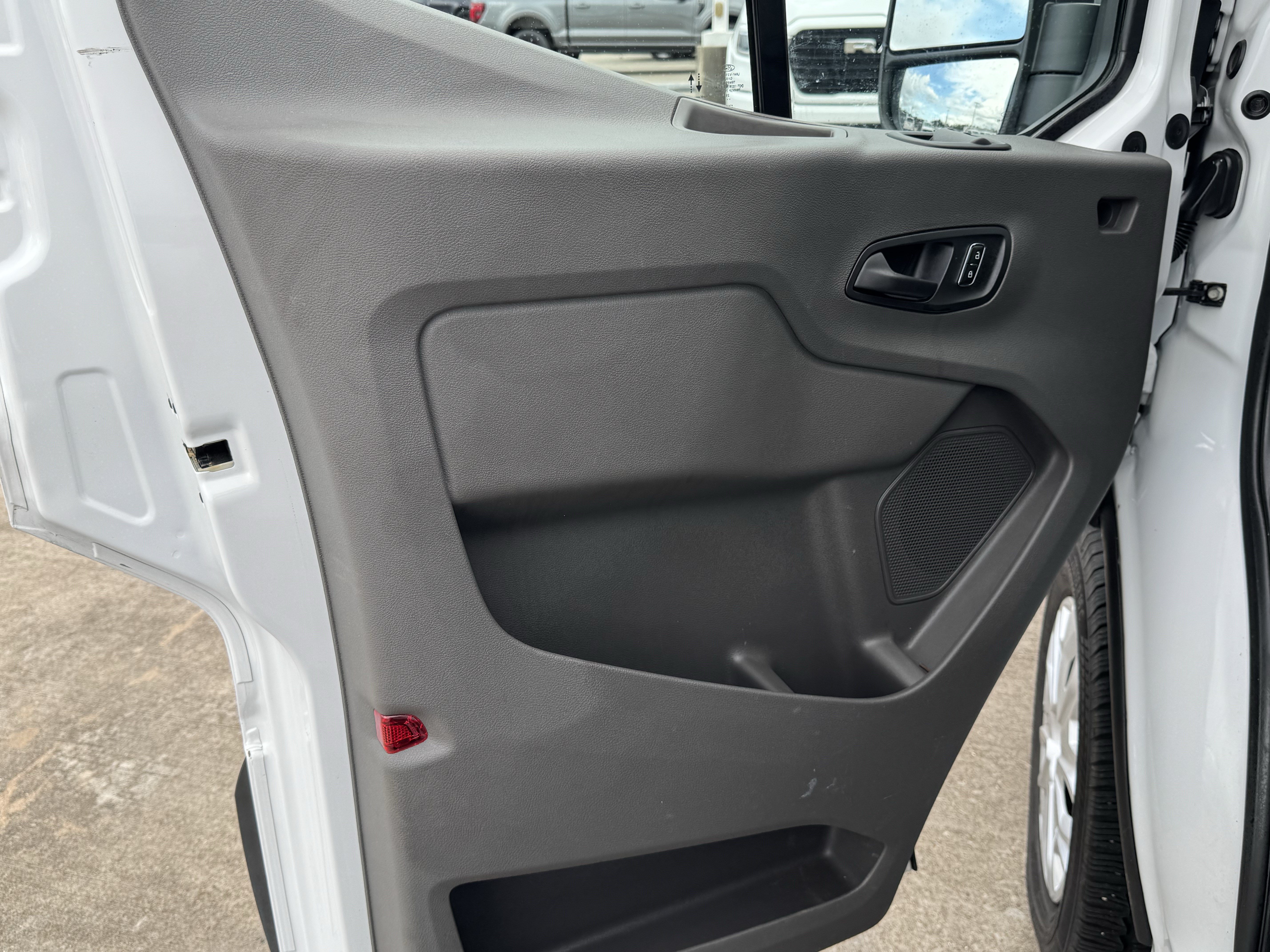 Used 2025 Ford Transit 250 Low Roof w/ Exterior Upgrade Package RWD image 12