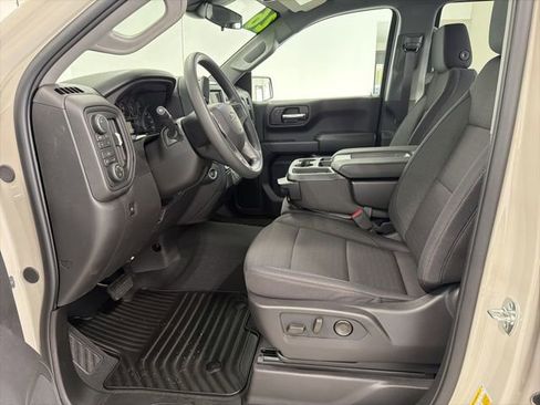 New 2026 Chevrolet Silverado 1500 Custom Trail Boss w/ Dark Appearance Package image 9