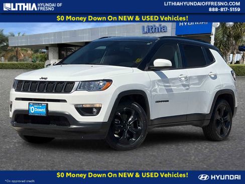 Used 2021 Jeep Compass Latitude FWD image 1