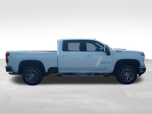 New 2026 Chevrolet Silverado 2500 LTZ w/ LTZ Plus Package AWD/4WD image 6