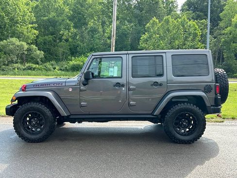 Used 2016 Jeep Wrangler Unlimited Rubicon AWD/4WD image 5
