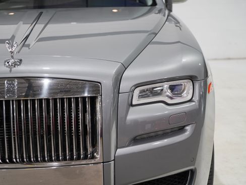 Used 2015 Rolls-Royce Ghost RWD image 28