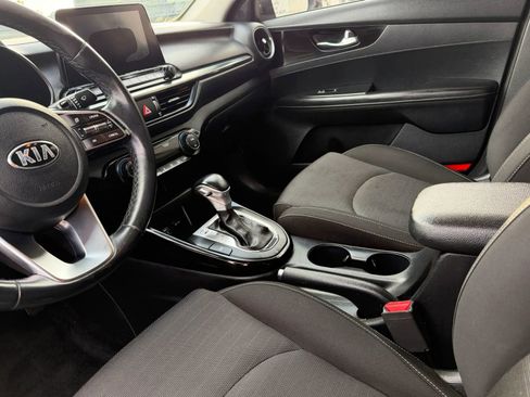 Used 2019 Kia Forte S FWD image 5