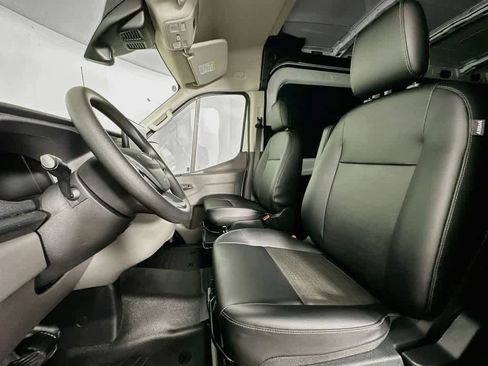 New 2026 Ford Transit 250 148 Medium Roof RWD image 12