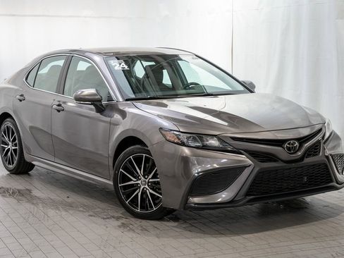 Used 2024 Toyota Camry SE w/ Cold Weather Package image 1