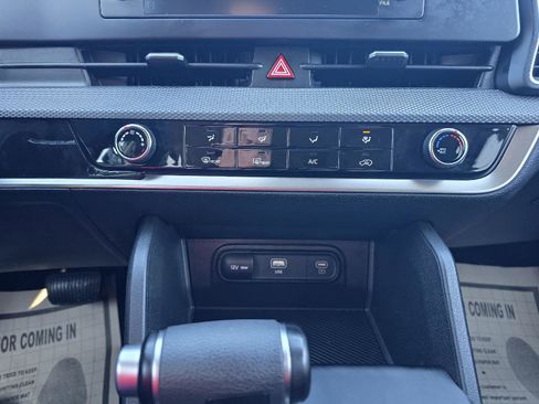 Used 2024 Kia Sportage LX image 20