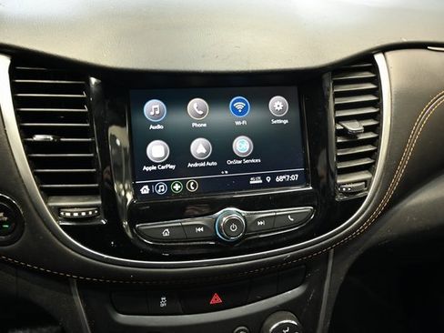 Used 2022 Chevrolet Trax LT w/ Sport Edition image 15