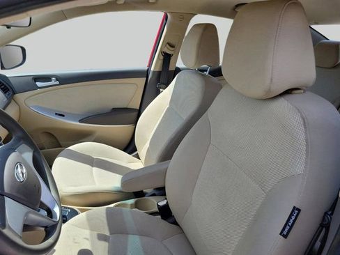 Used 2012 Hyundai Accent GLS FWD image 8